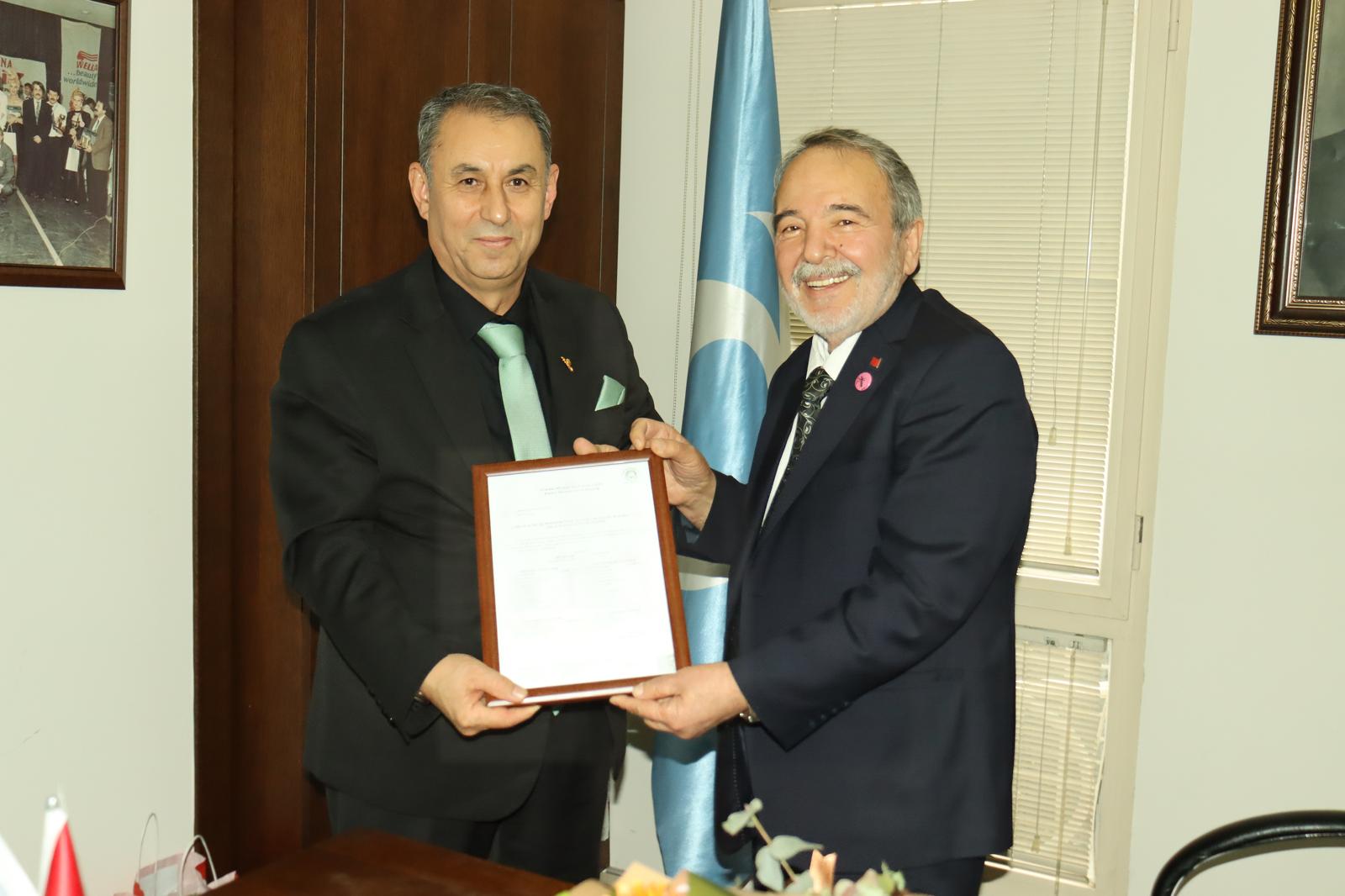 İzmir Kuaförler Odası’nda Mazbata Töreni